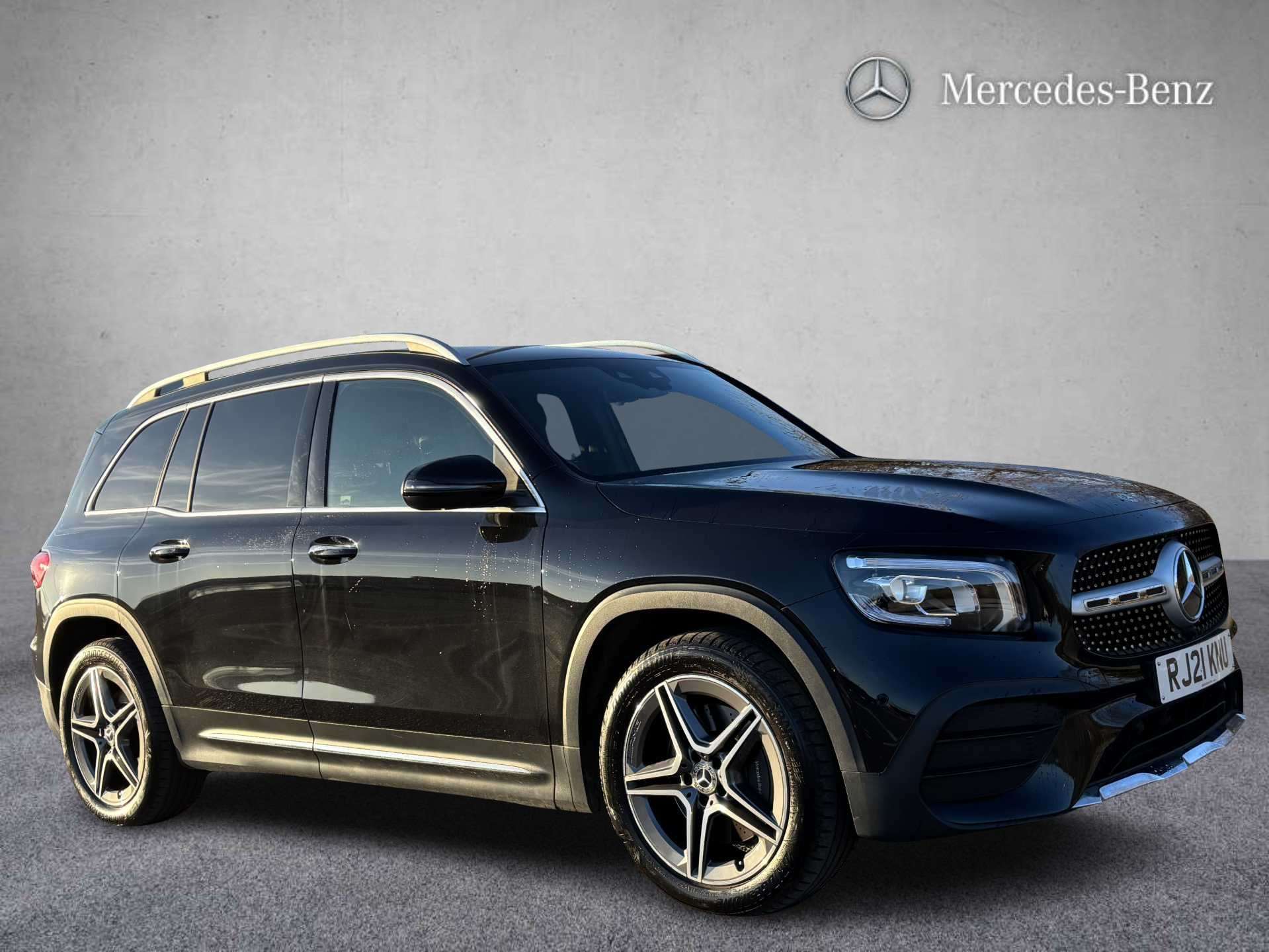 Main listing image - Mercedes-Benz GLB