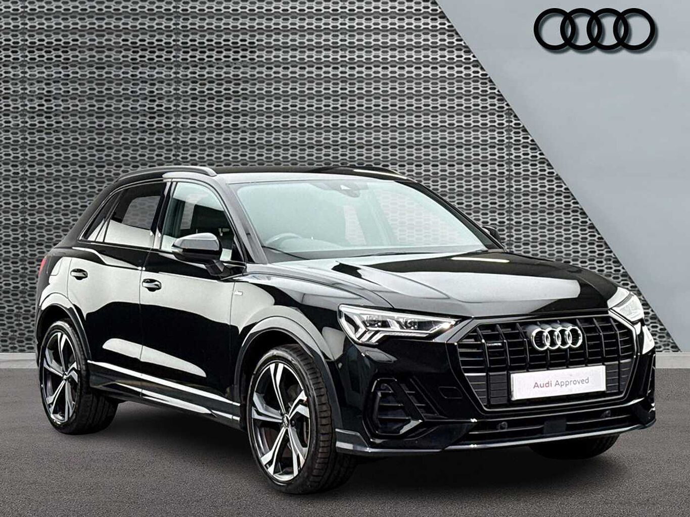 Main listing image - Audi Q3