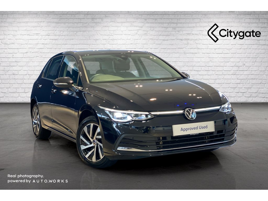 Main listing image - Volkswagen Golf