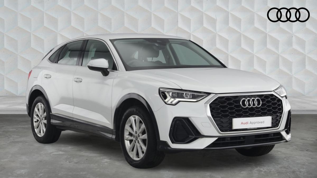 Main listing image - Audi Q3