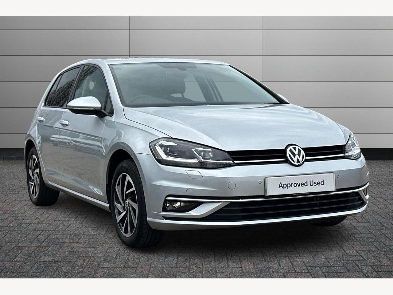 Main listing image - Volkswagen Golf