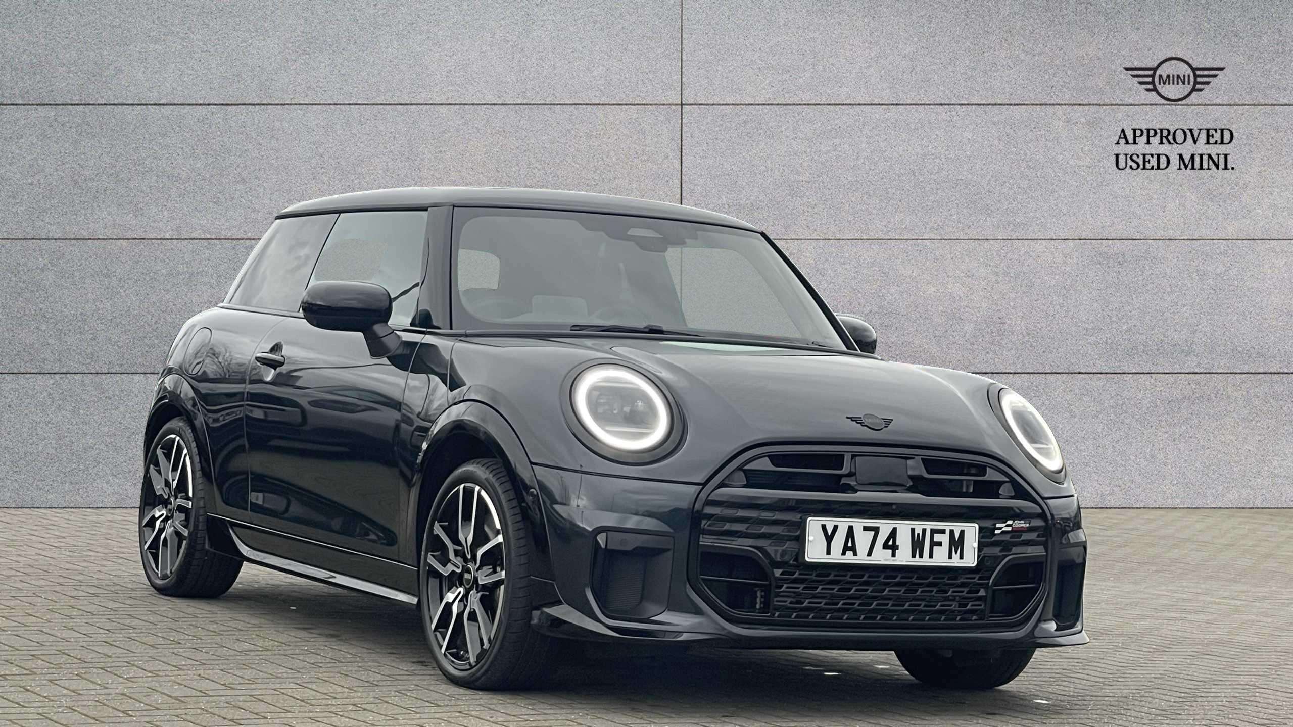 Main listing image - MINI Hatchback