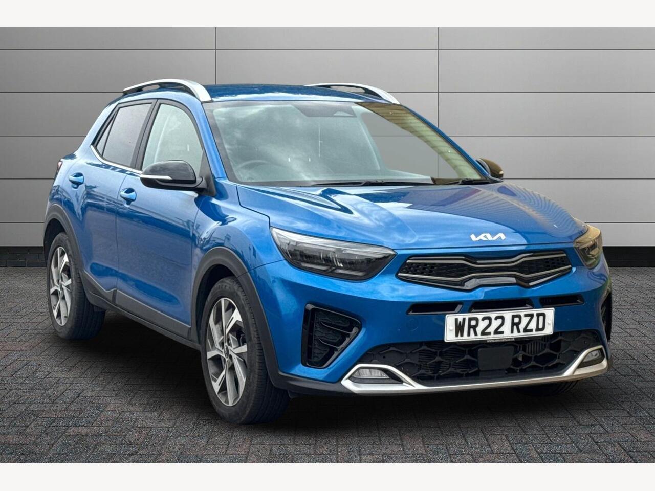 Main listing image - Kia Stonic