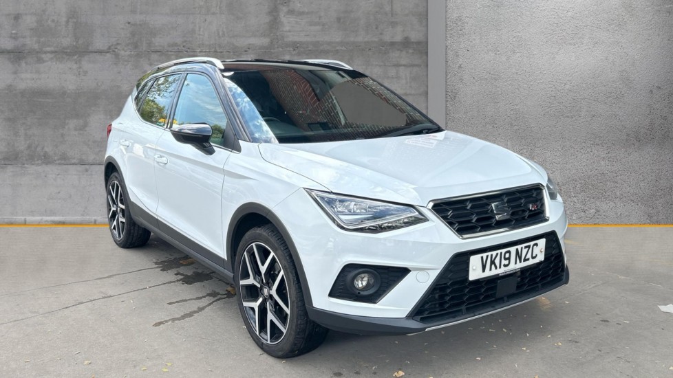 Main listing image - SEAT Arona