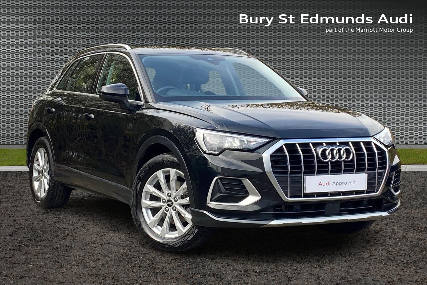 Main listing image - Audi Q3