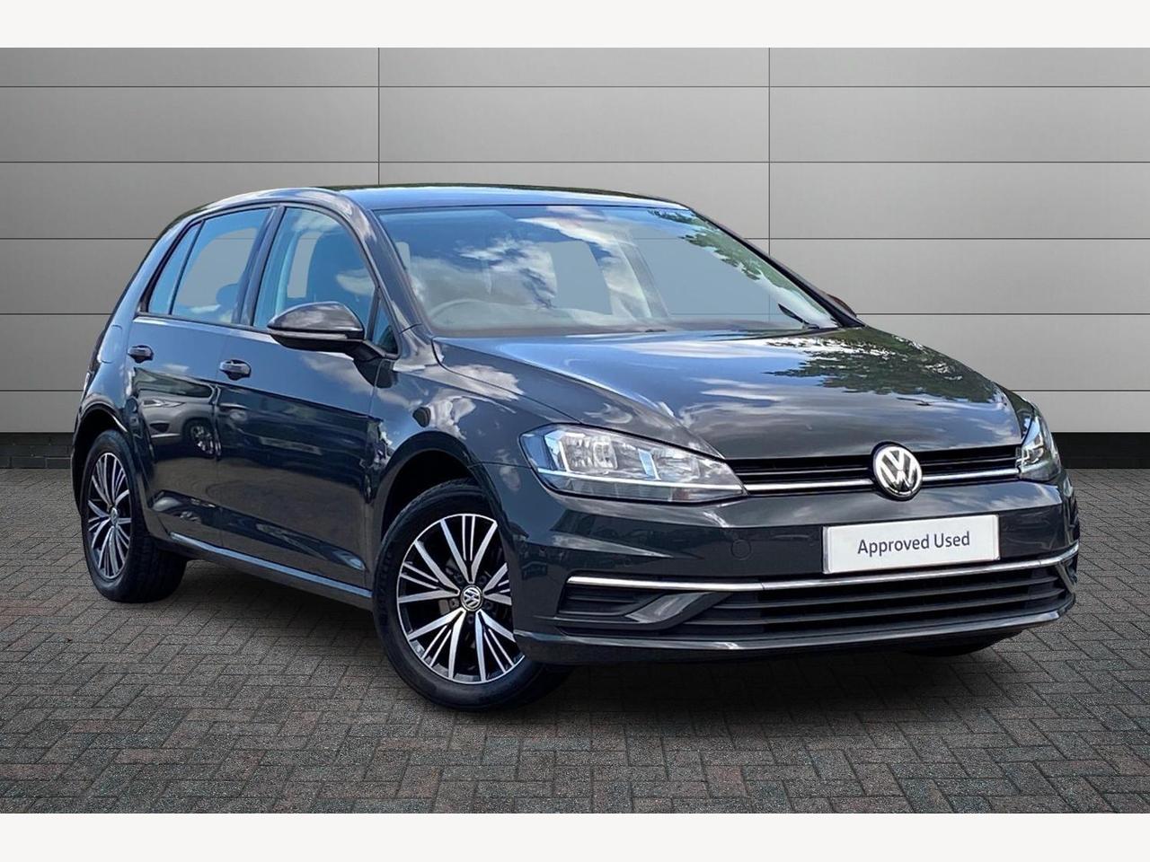 Main listing image - Volkswagen Golf