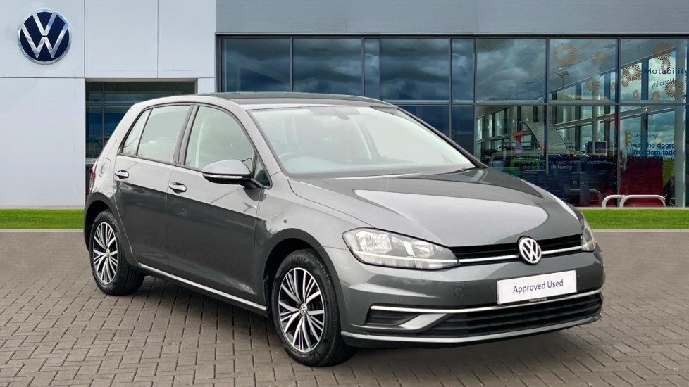 Main listing image - Volkswagen Golf