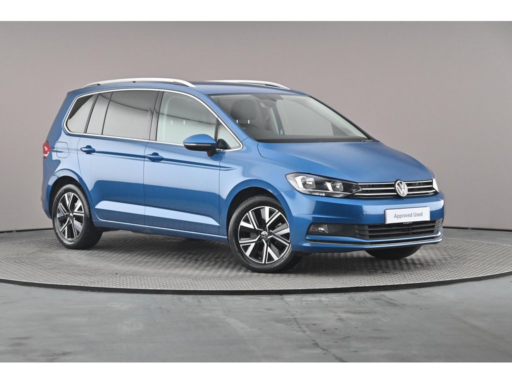Main listing image - Volkswagen Touran