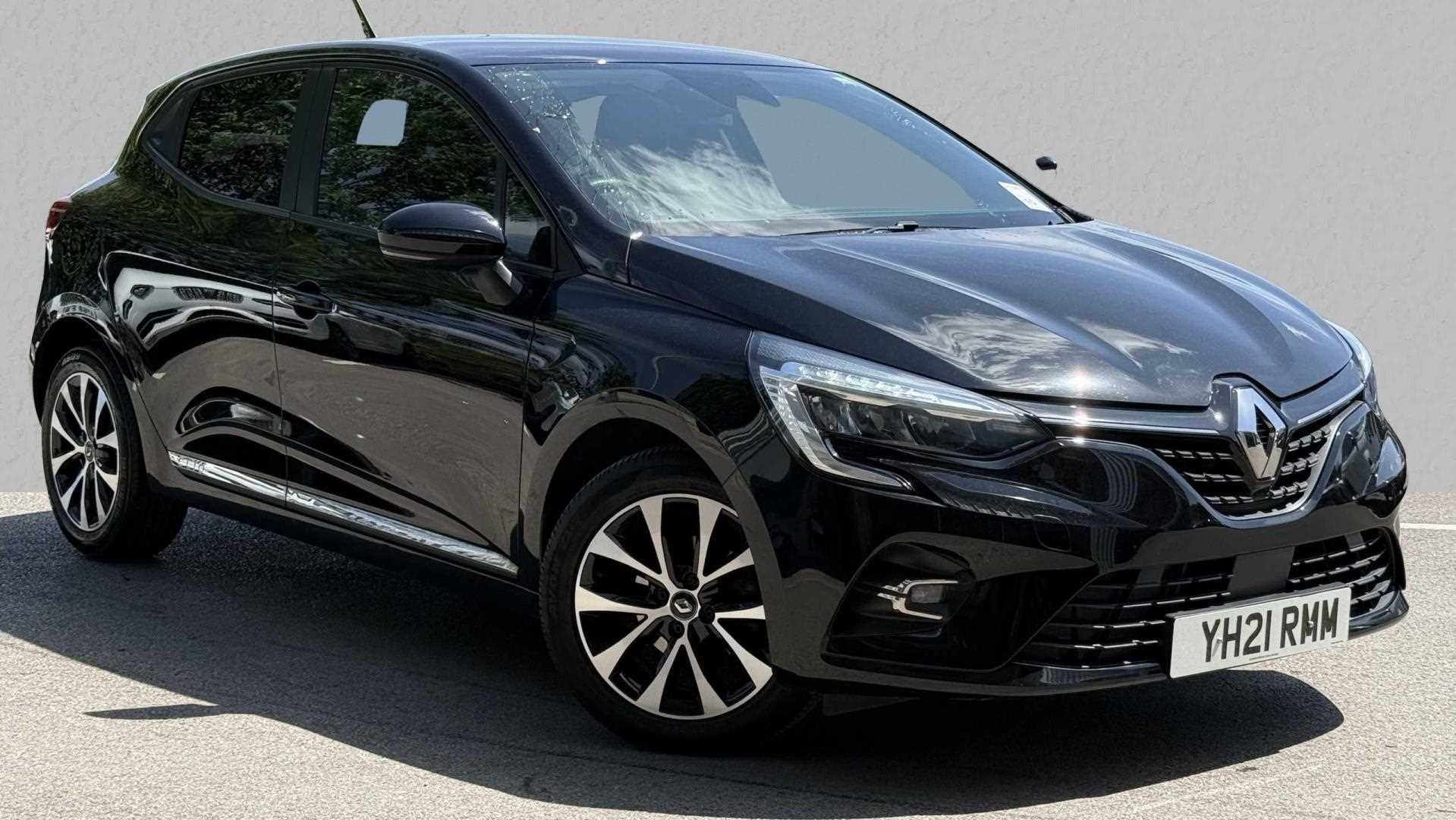 Main listing image - Renault Clio