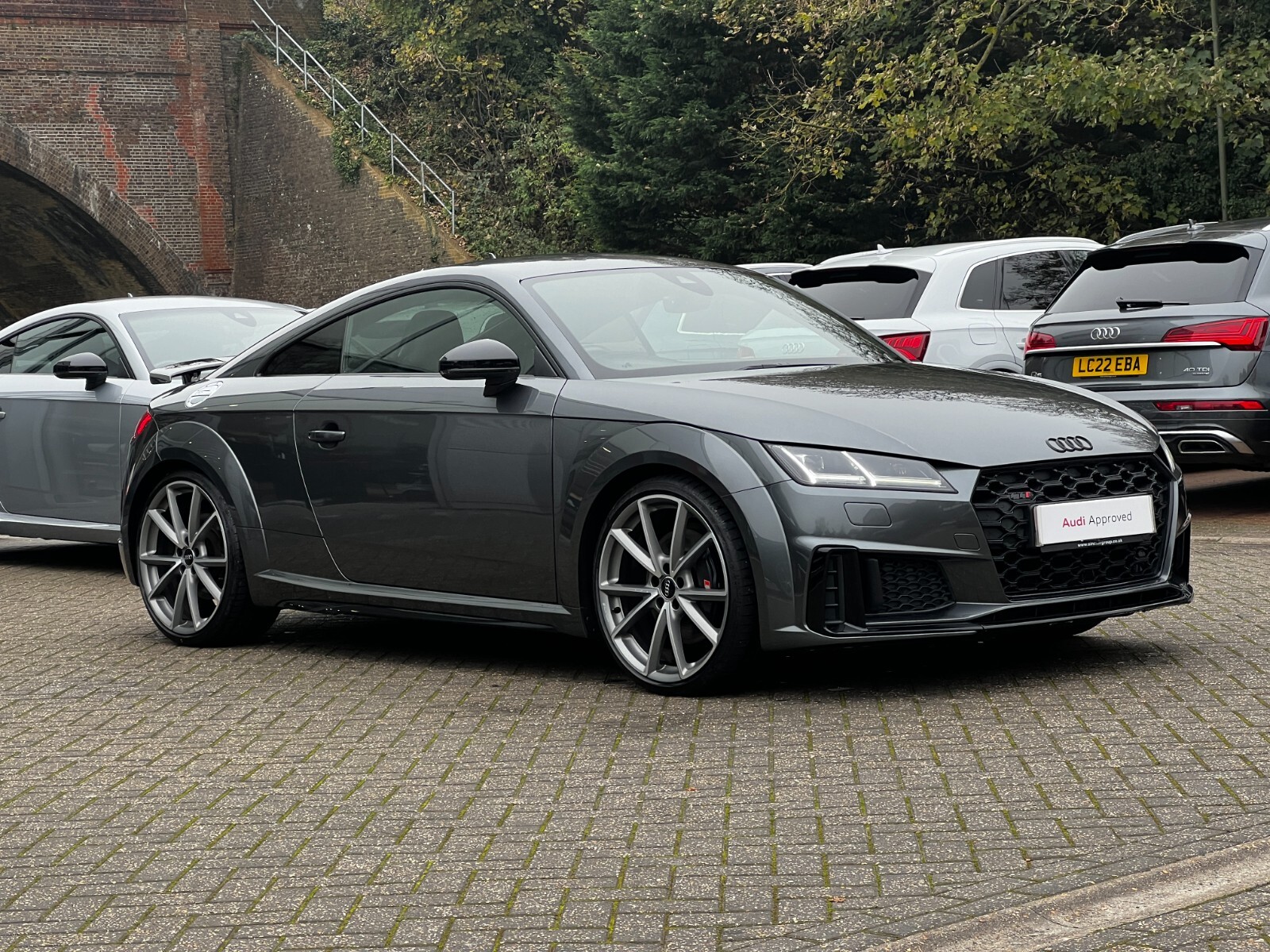 Main listing image - Audi TT S