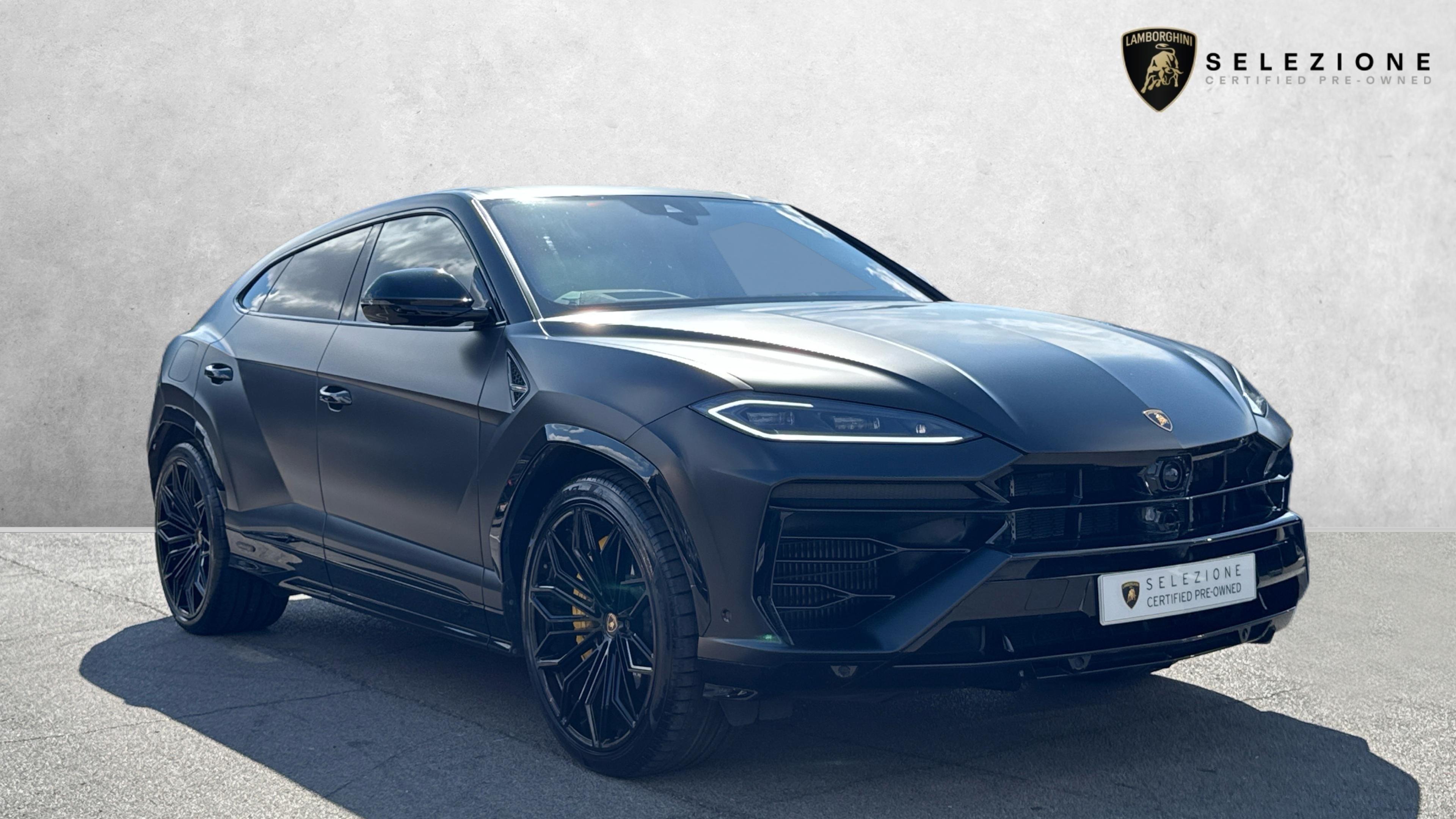 Main listing image - Lamborghini Urus