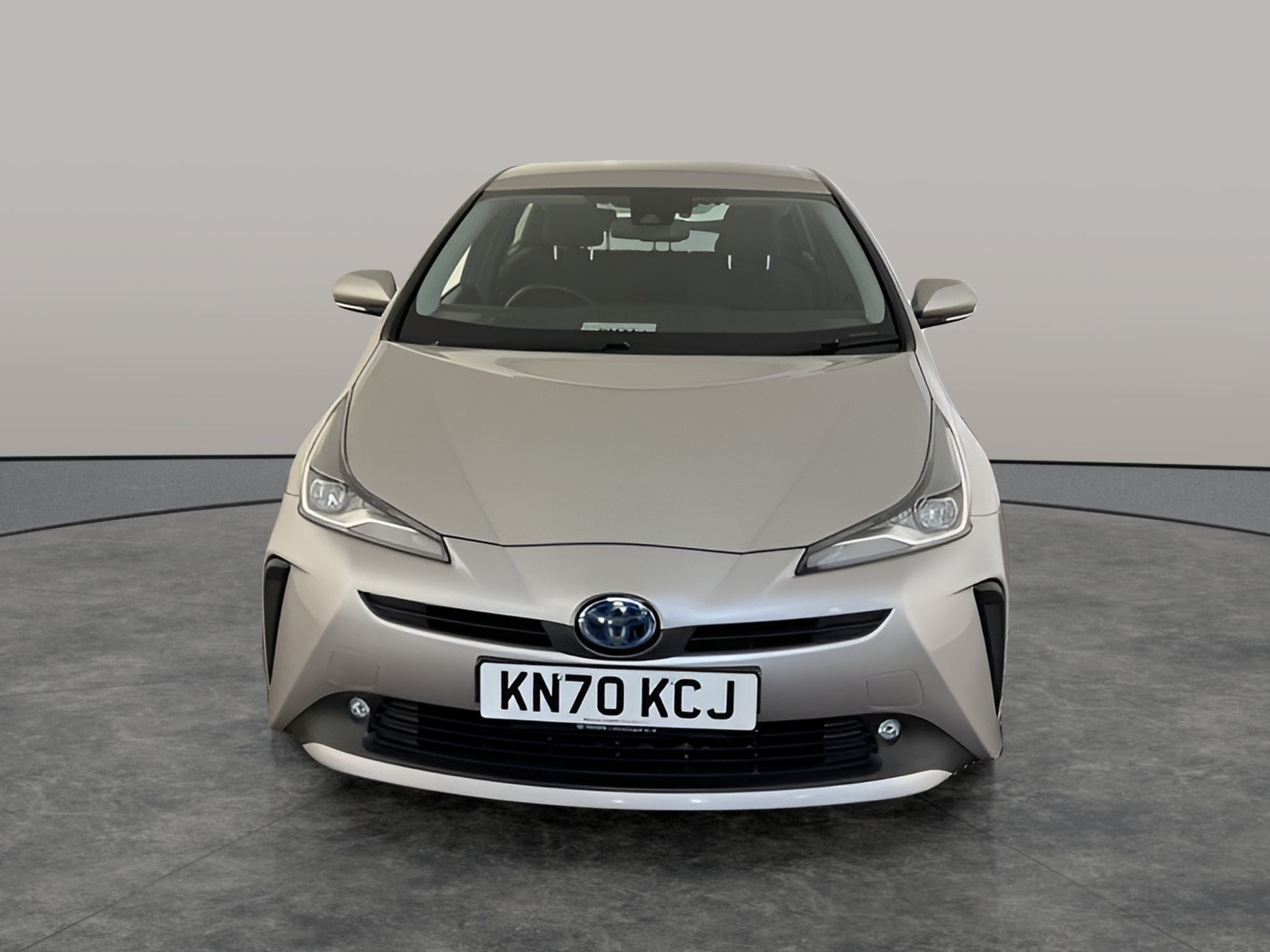 Main listing image - Toyota Prius