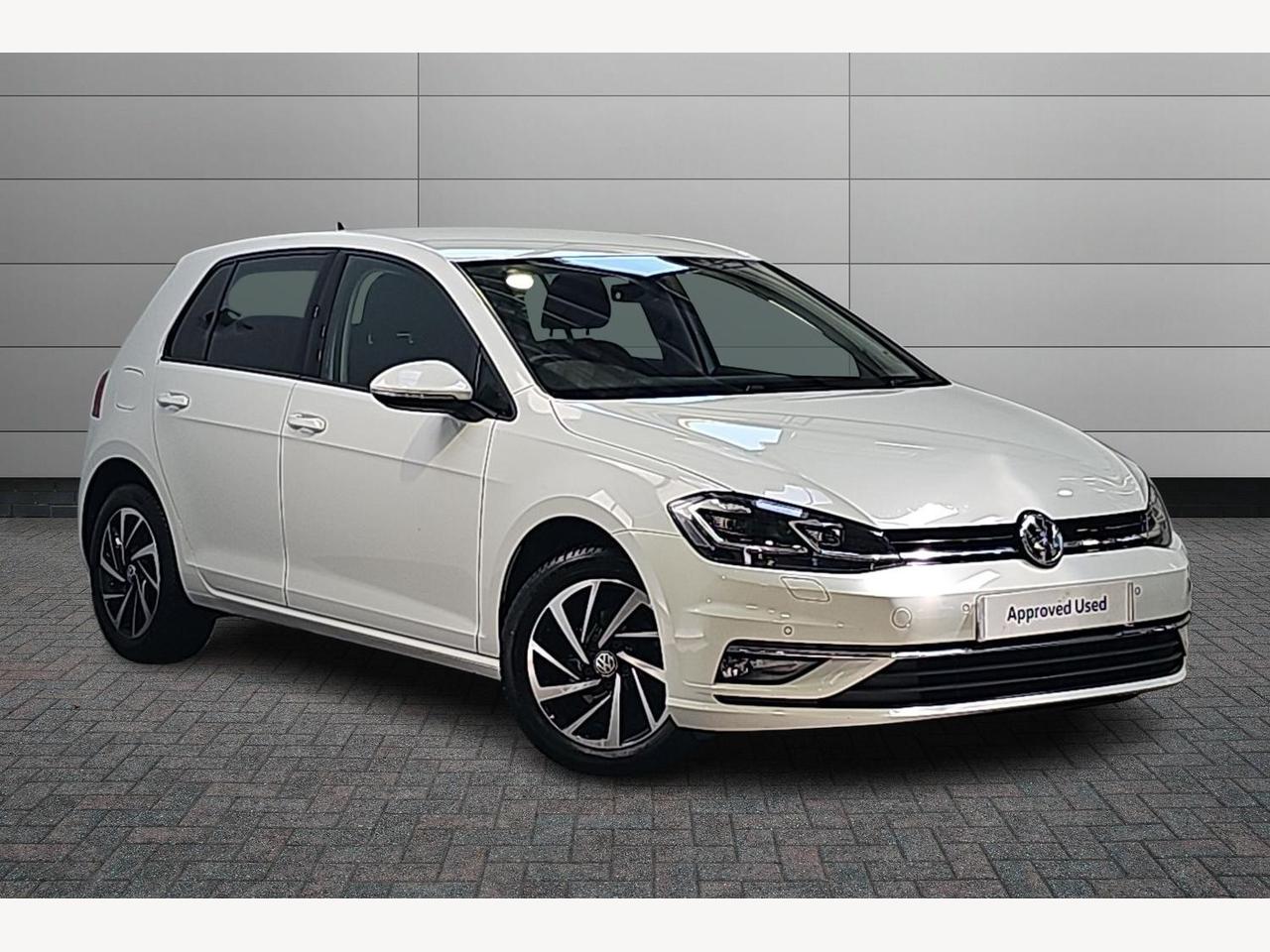 Main listing image - Volkswagen Golf