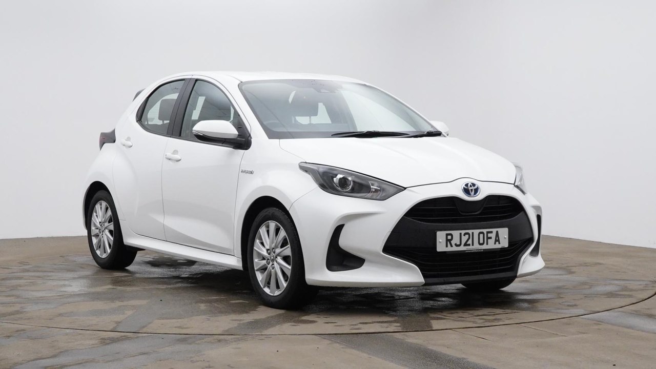 Main listing image - Toyota Yaris