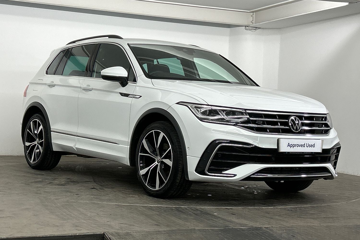 Main listing image - Volkswagen Tiguan