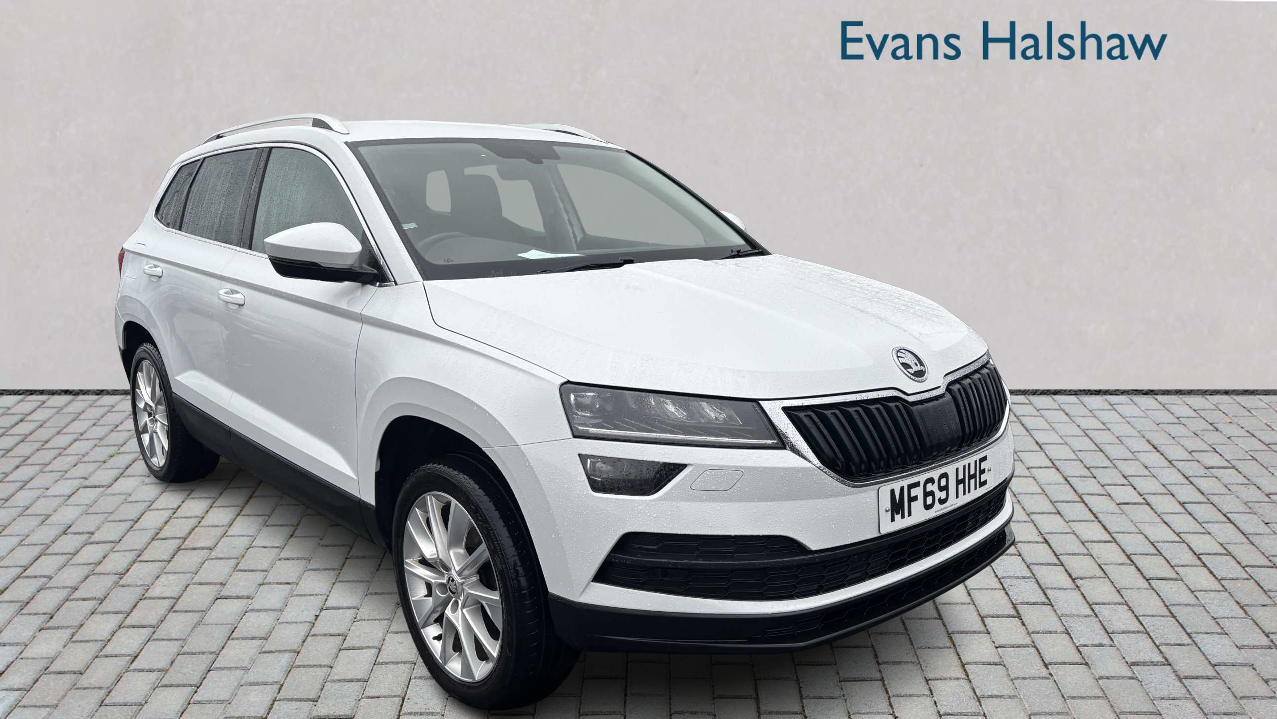 Main listing image - Skoda Karoq