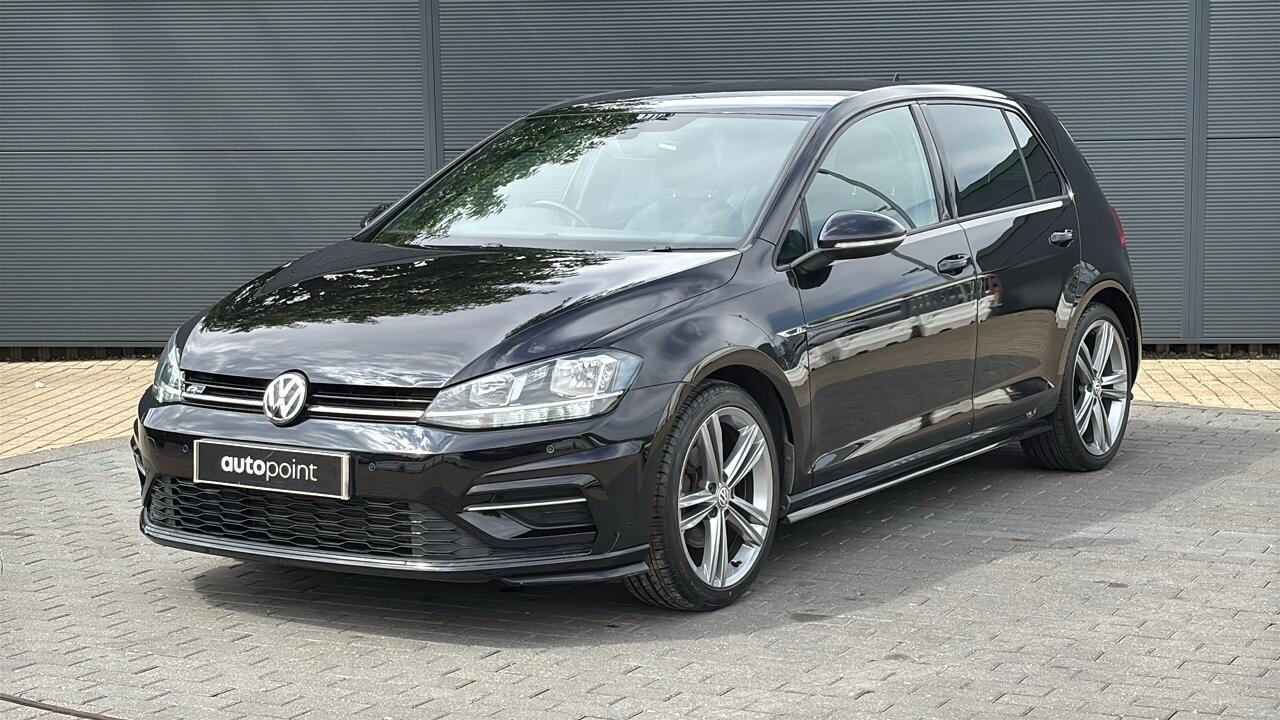 Main listing image - Volkswagen Golf