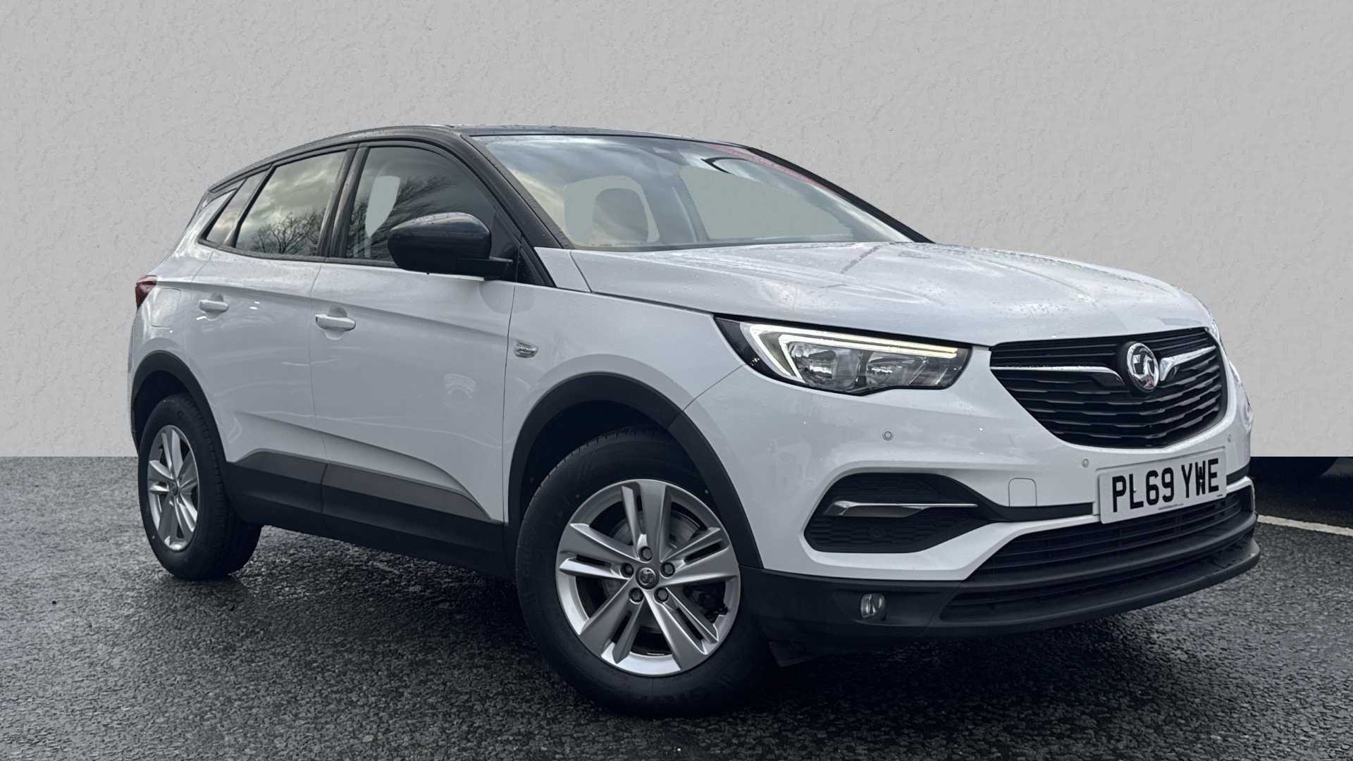 Main listing image - Vauxhall Grandland X