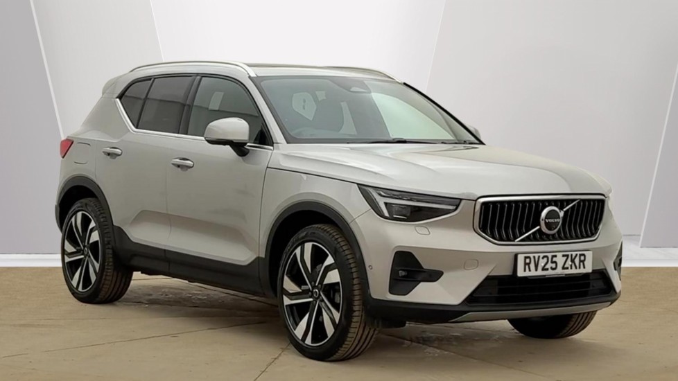 Main listing image - Volvo XC40