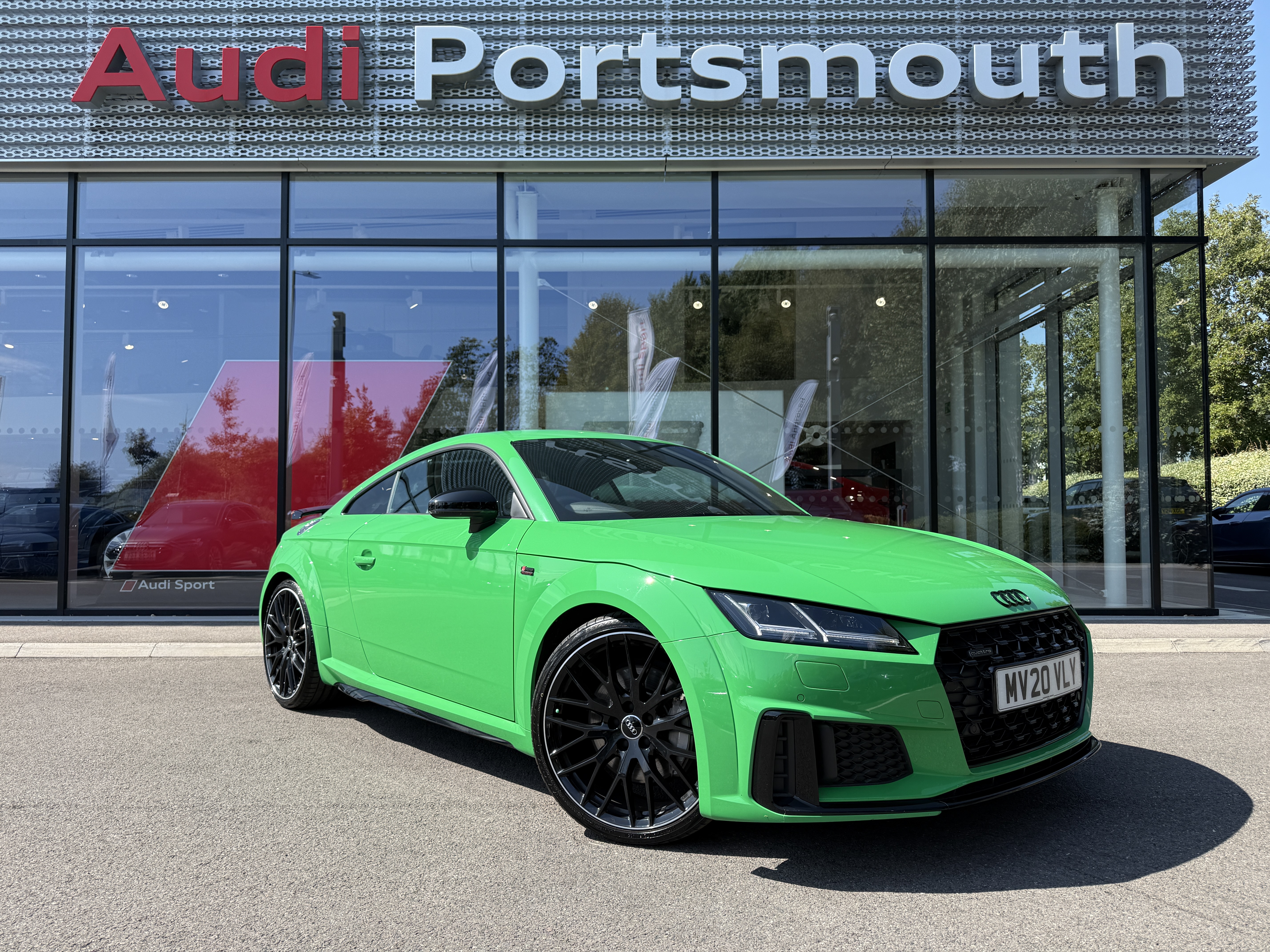 Main listing image - Audi TT