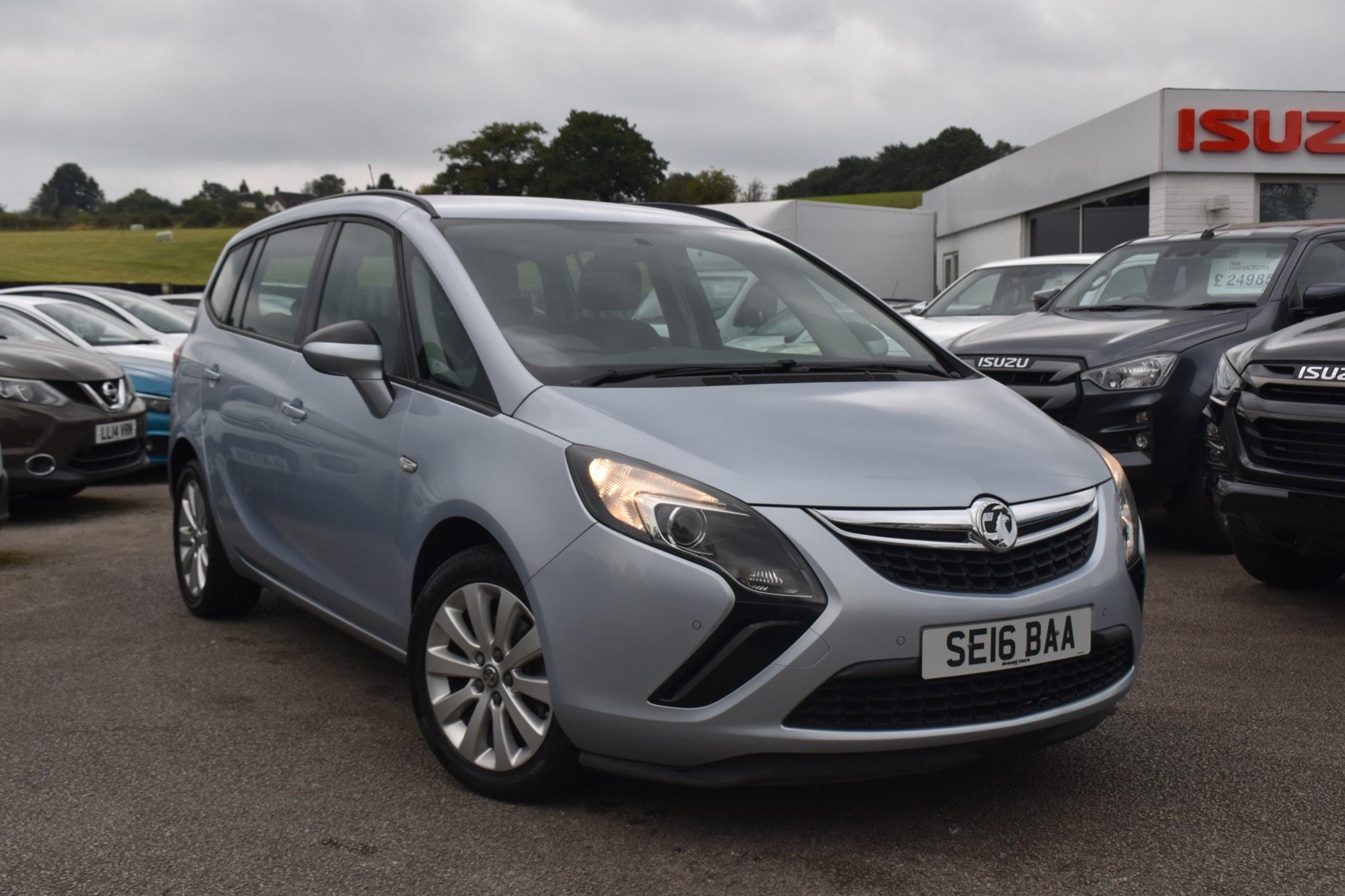 Main listing image - Vauxhall Zafira