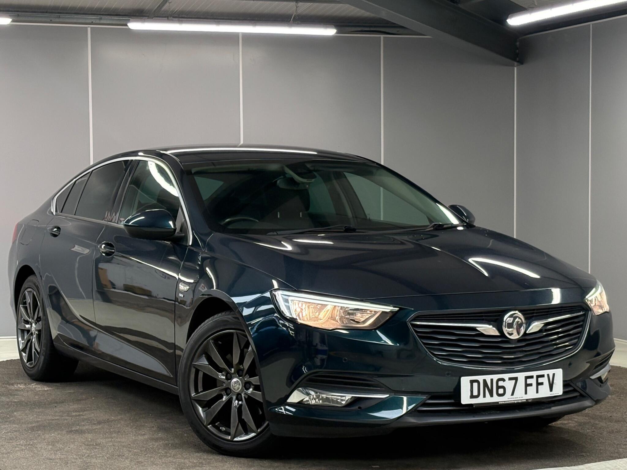 Main listing image - Vauxhall Insignia
