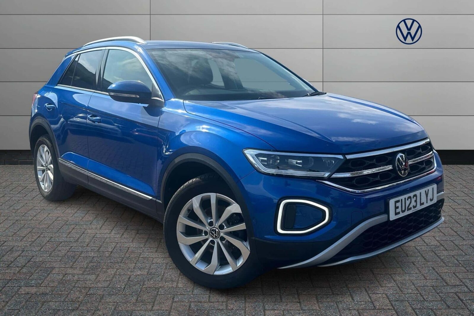 Main listing image - Volkswagen T-Roc