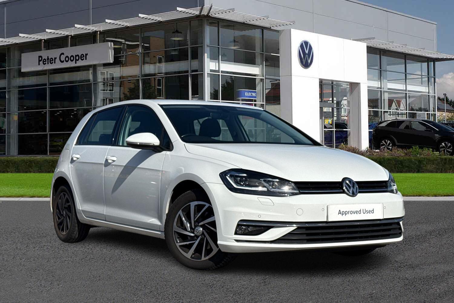 Main listing image - Volkswagen Golf