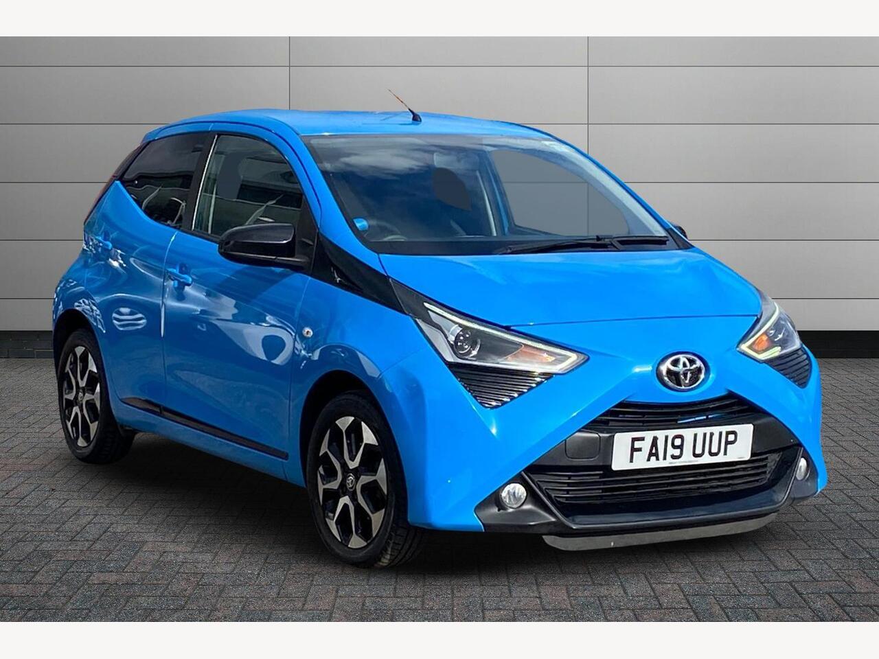 Main listing image - Toyota Aygo
