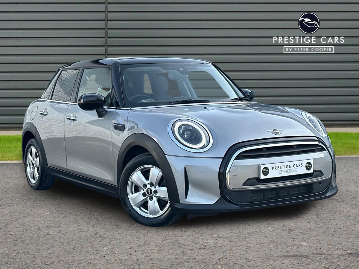 Main listing image - MINI Hatchback 5dr