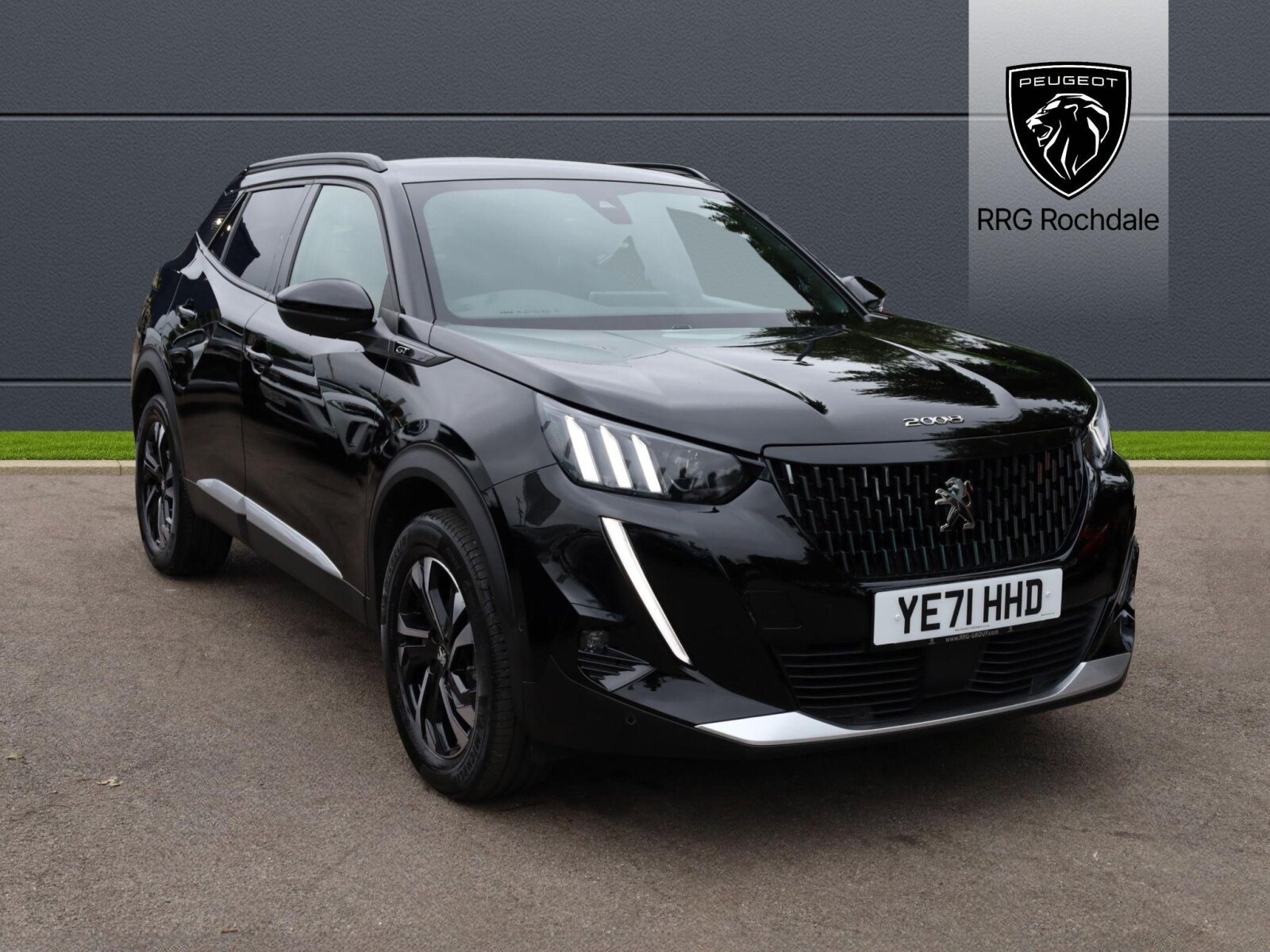 Main listing image - Peugeot 2008