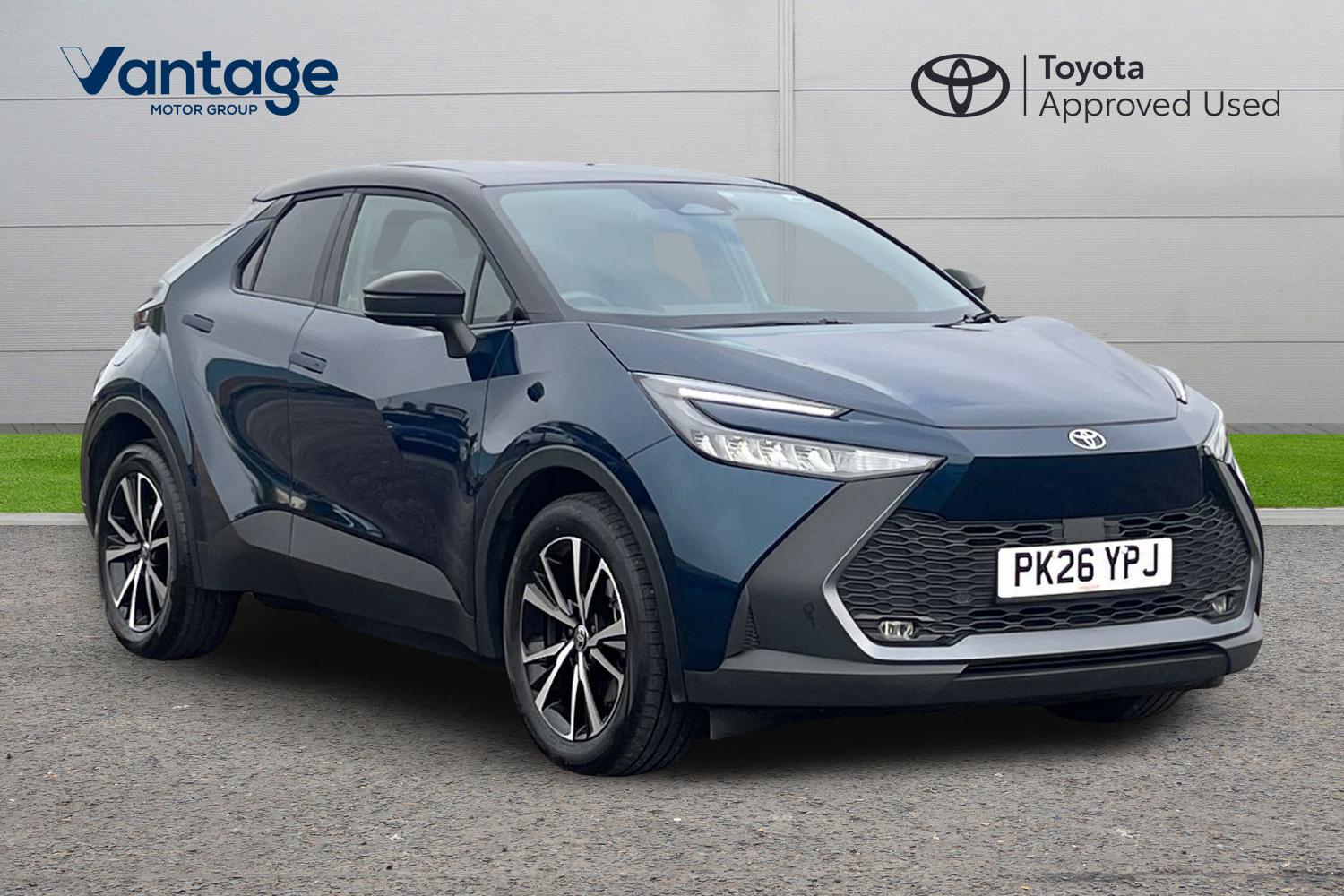 Main listing image - Toyota C-HR