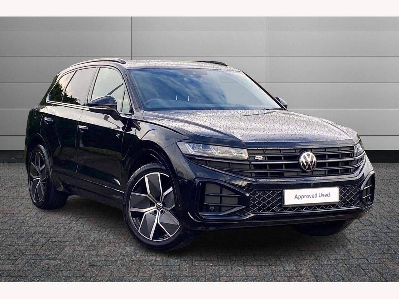 Main listing image - Volkswagen Touareg