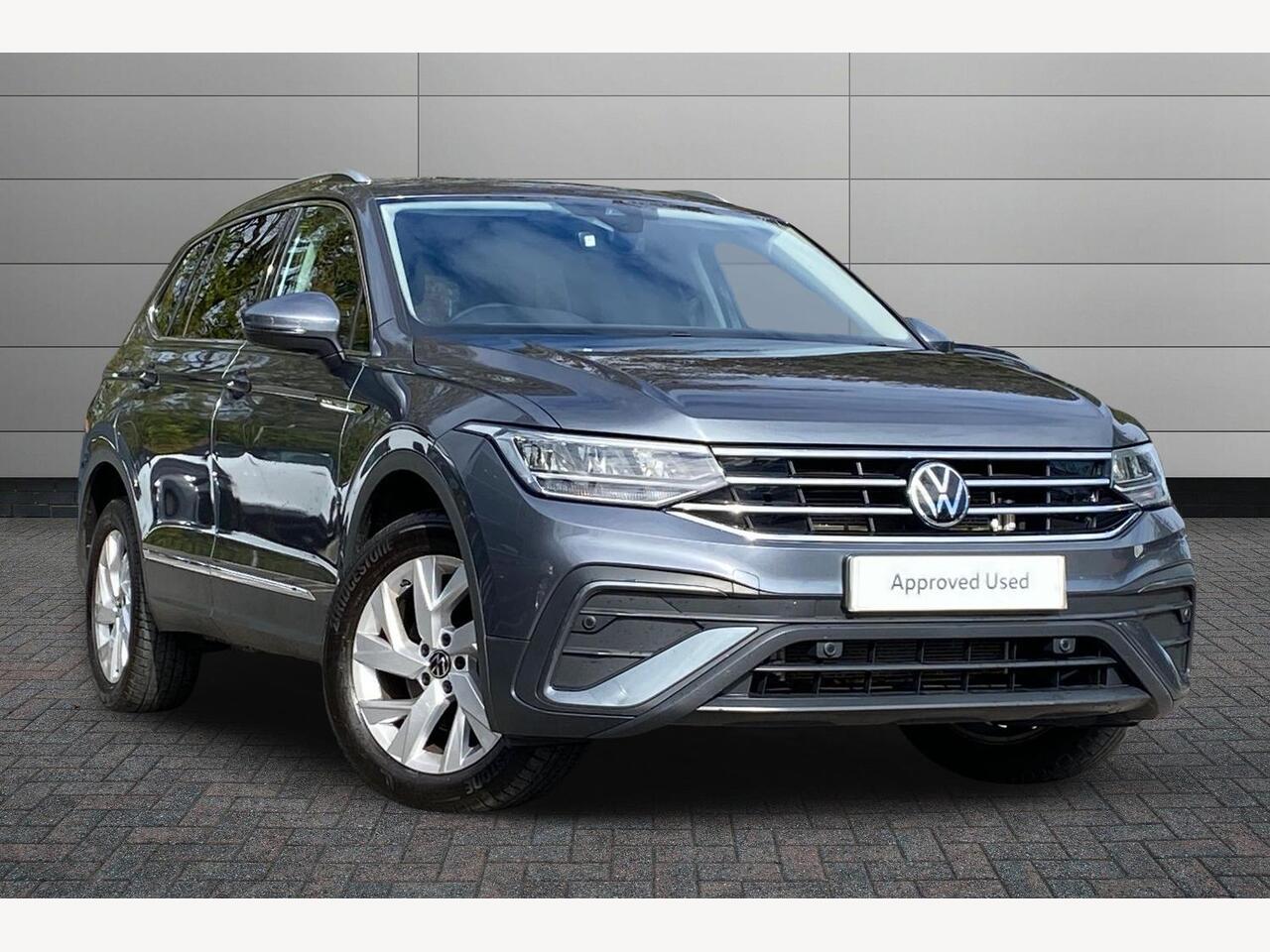 Main listing image - Volkswagen Tiguan Allspace