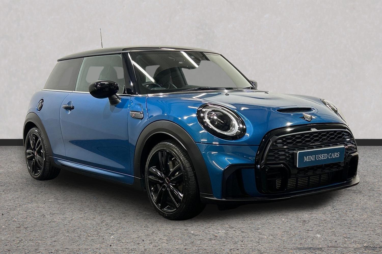 Main listing image - MINI Hatchback