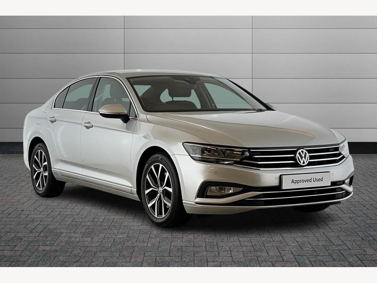 Main listing image - Volkswagen Passat