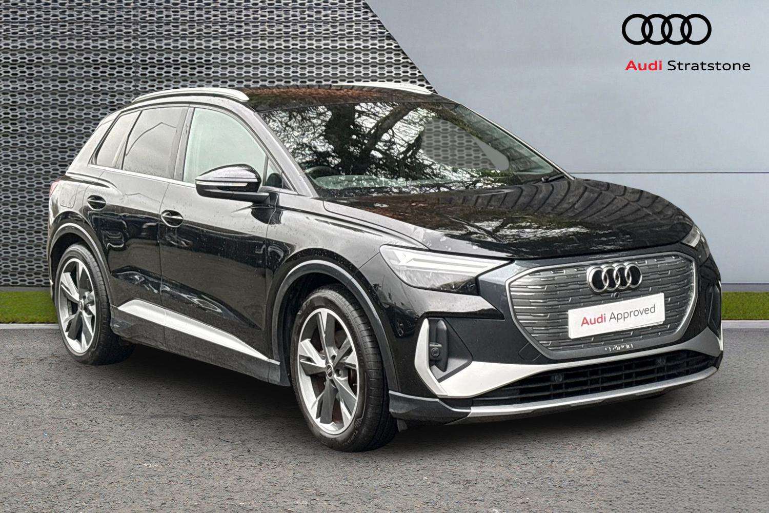 Main listing image - Audi Q4