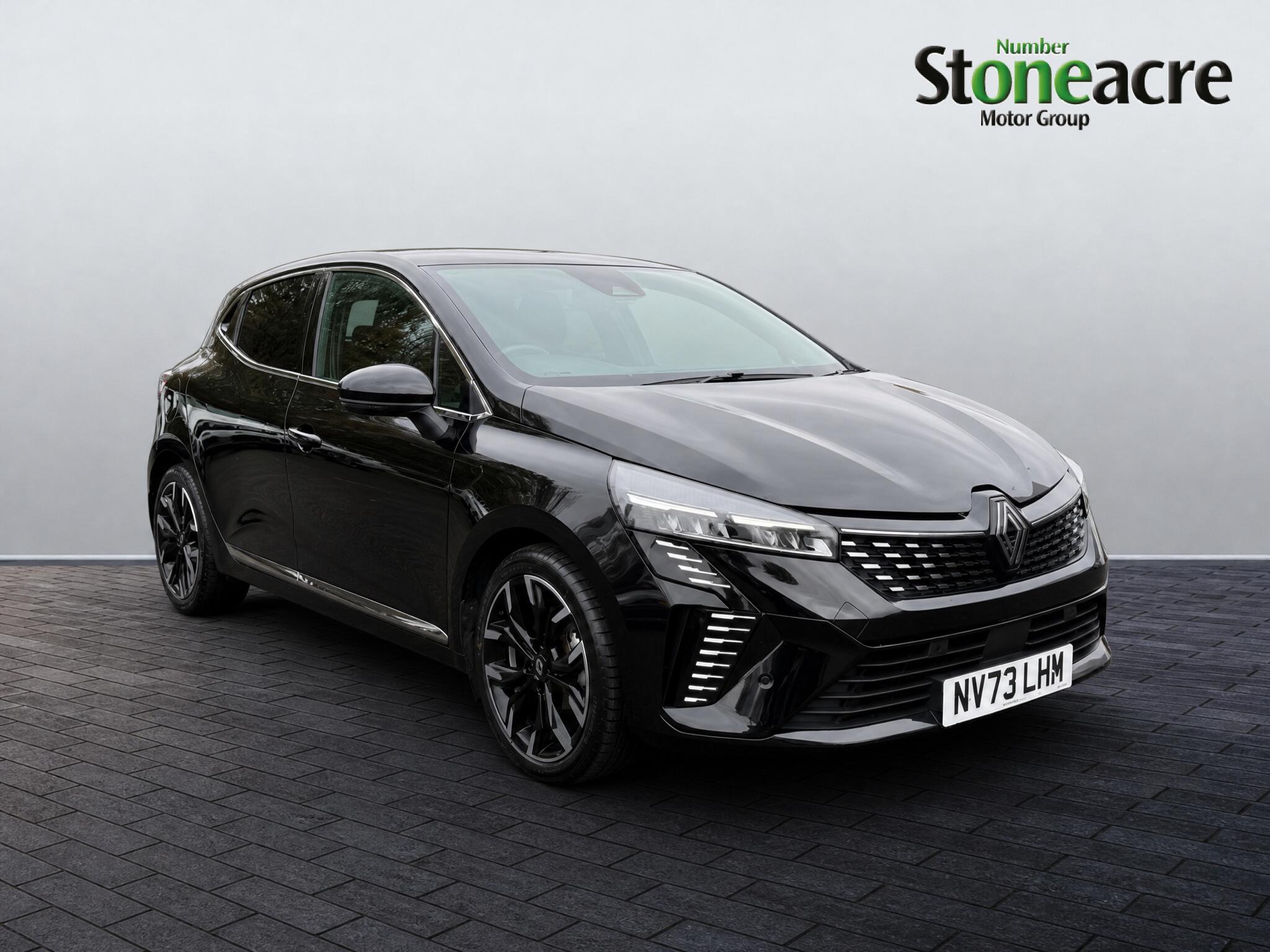 Main listing image - Renault Clio