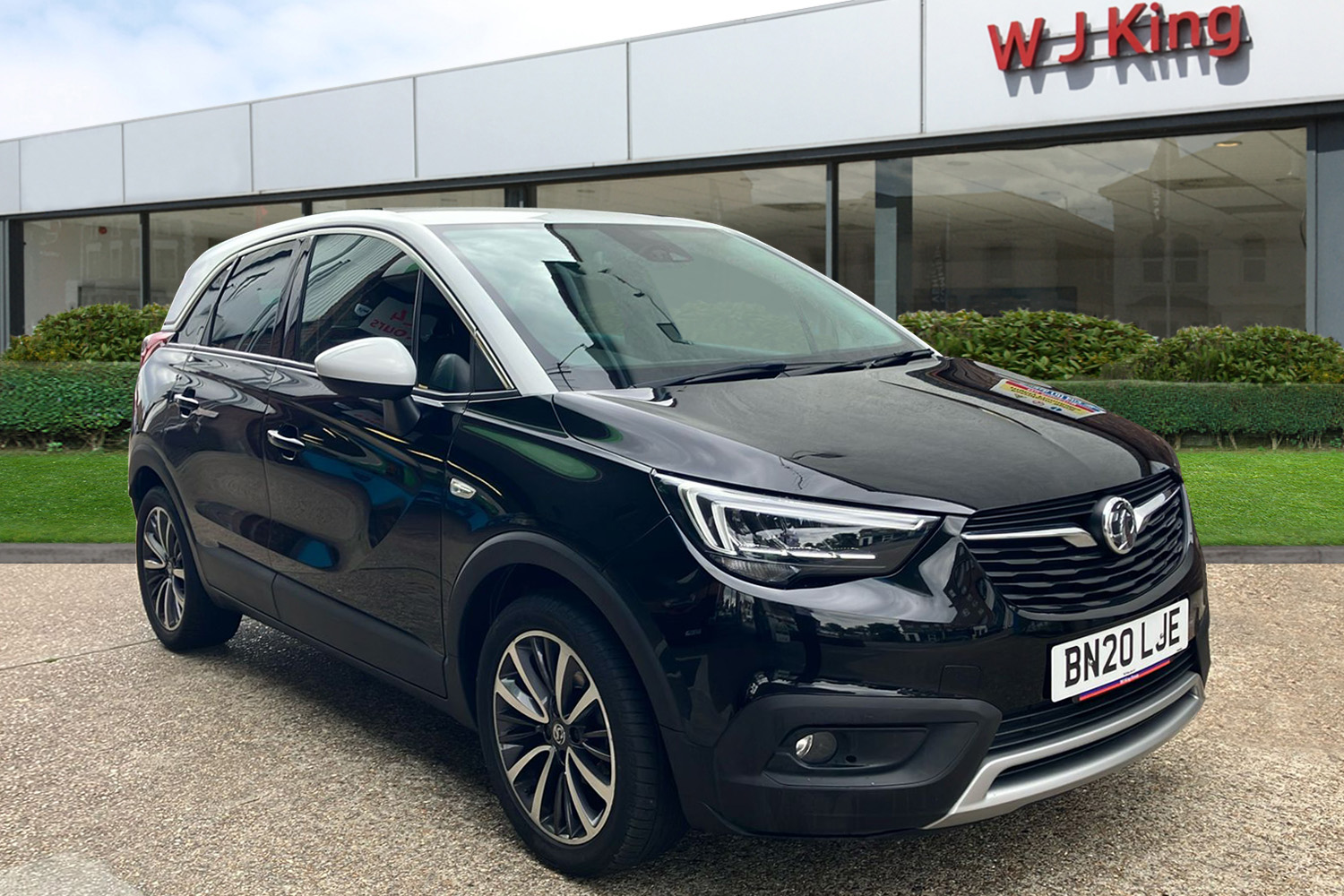 Main listing image - Vauxhall Crossland X