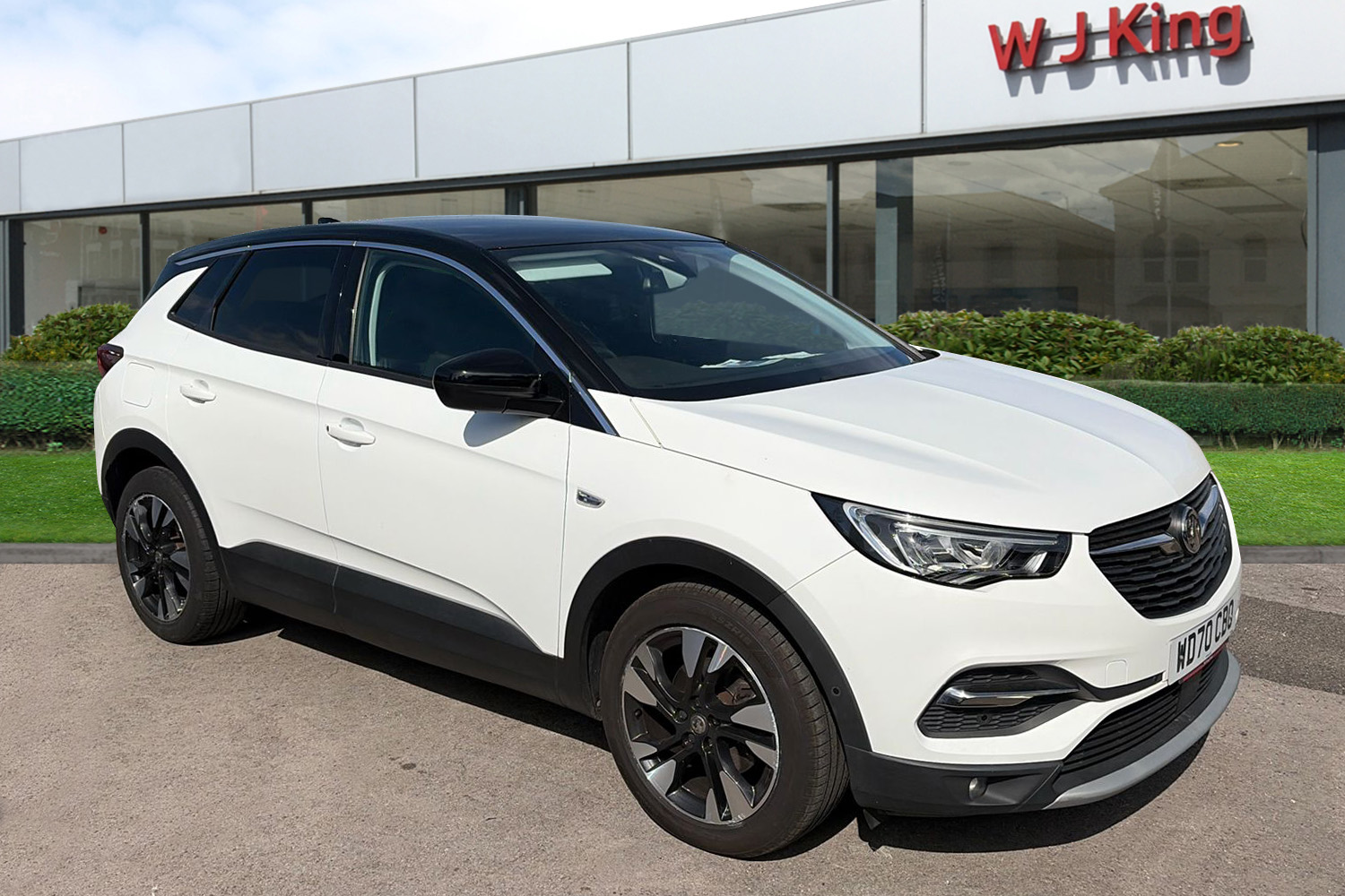 Main listing image - Vauxhall Grandland X