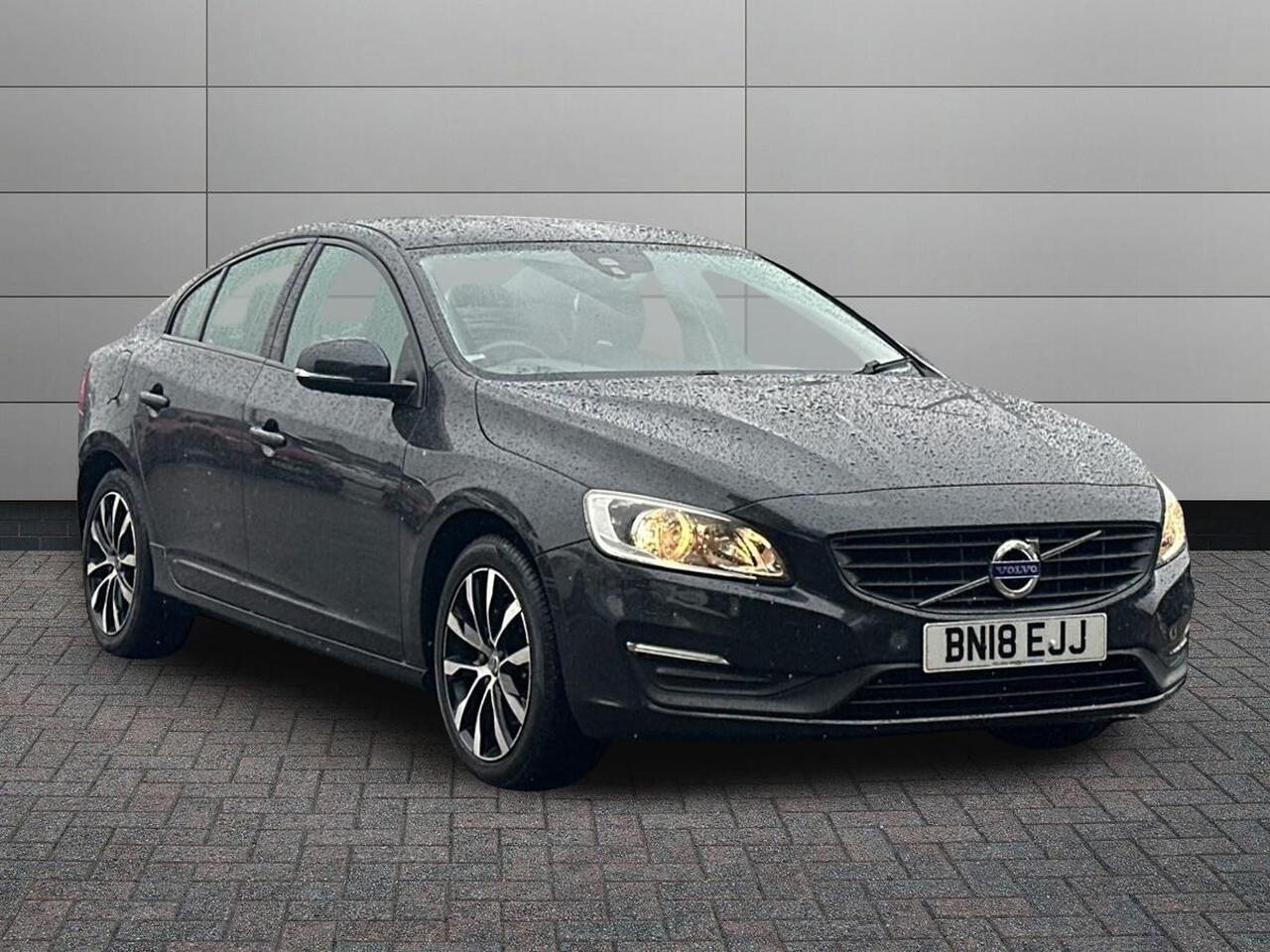 Main listing image - Volvo S60