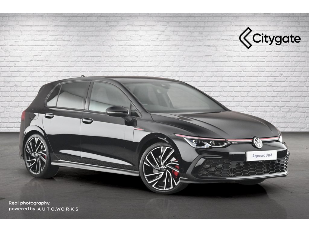 Main listing image - Volkswagen Golf