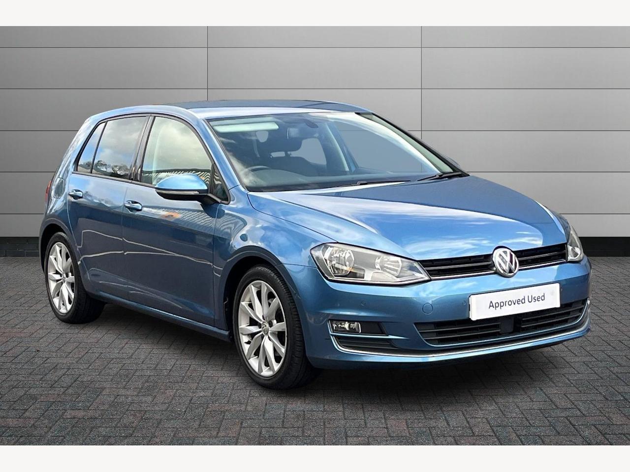 Main listing image - Volkswagen Golf