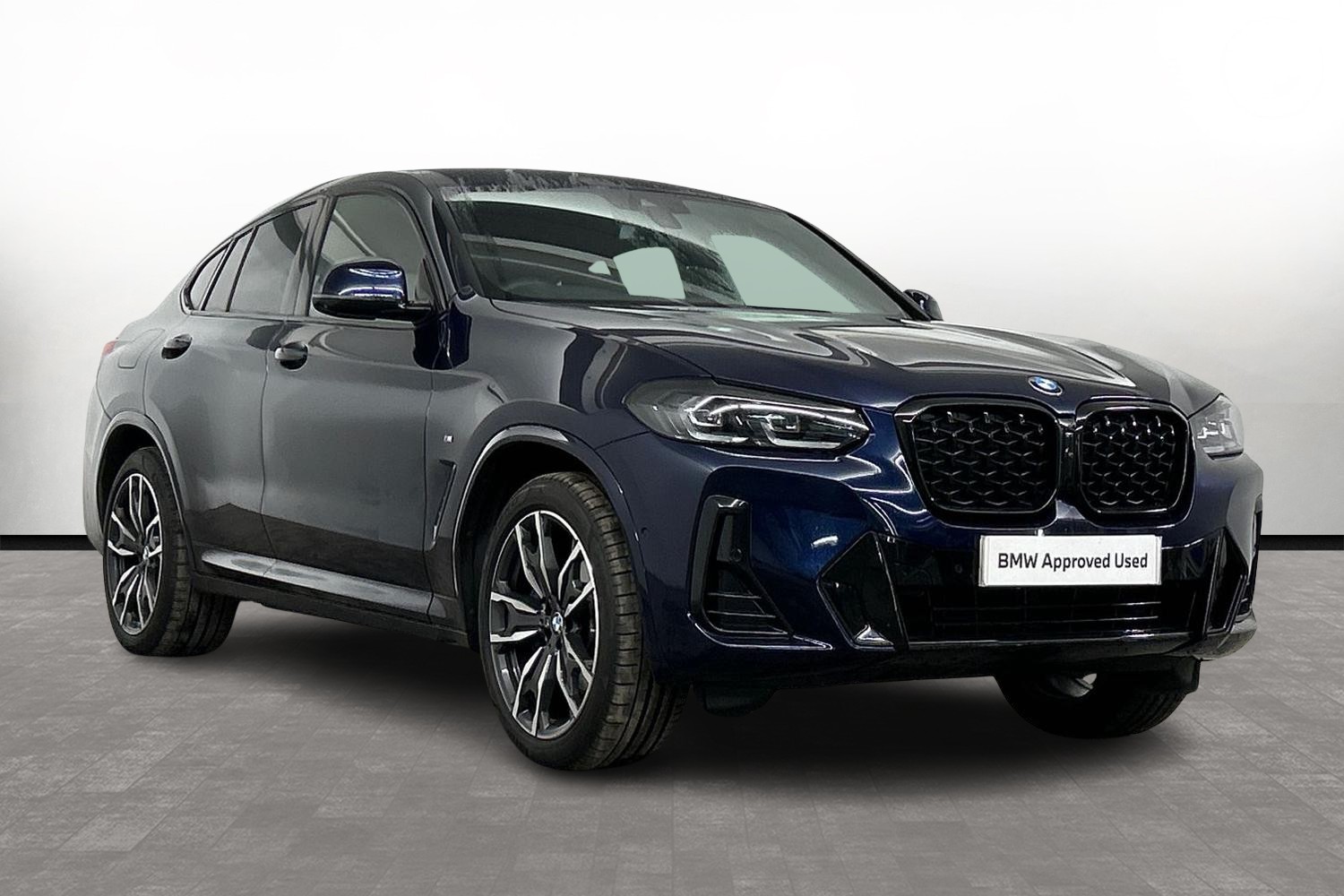 Main listing image - BMW X4