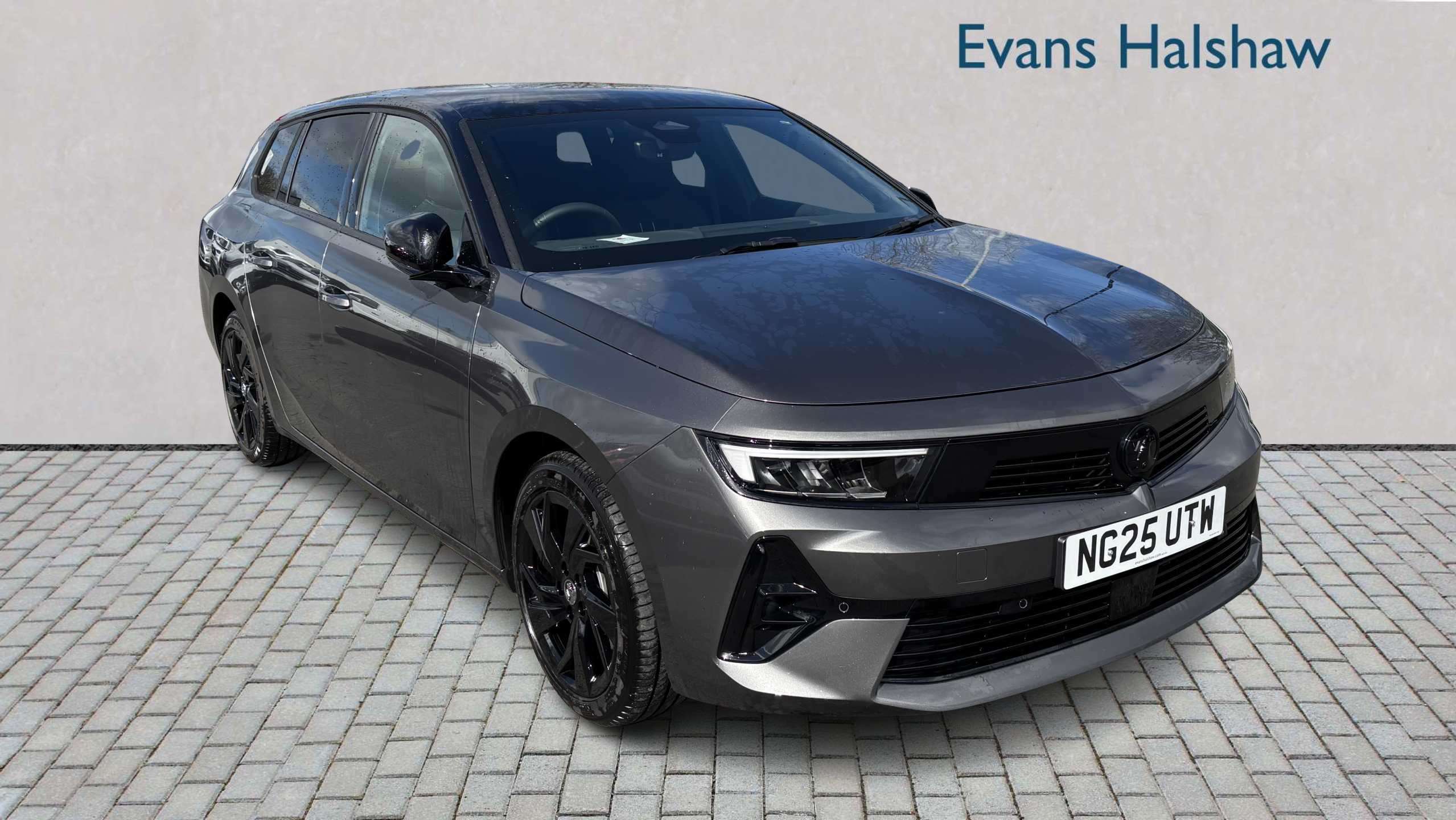 Main listing image - Vauxhall Astra Sports Tourer