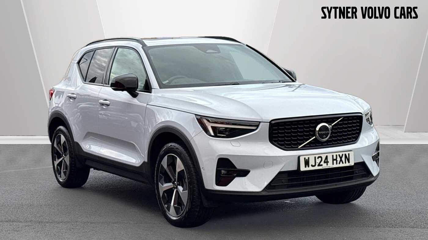 Main listing image - Volvo XC40