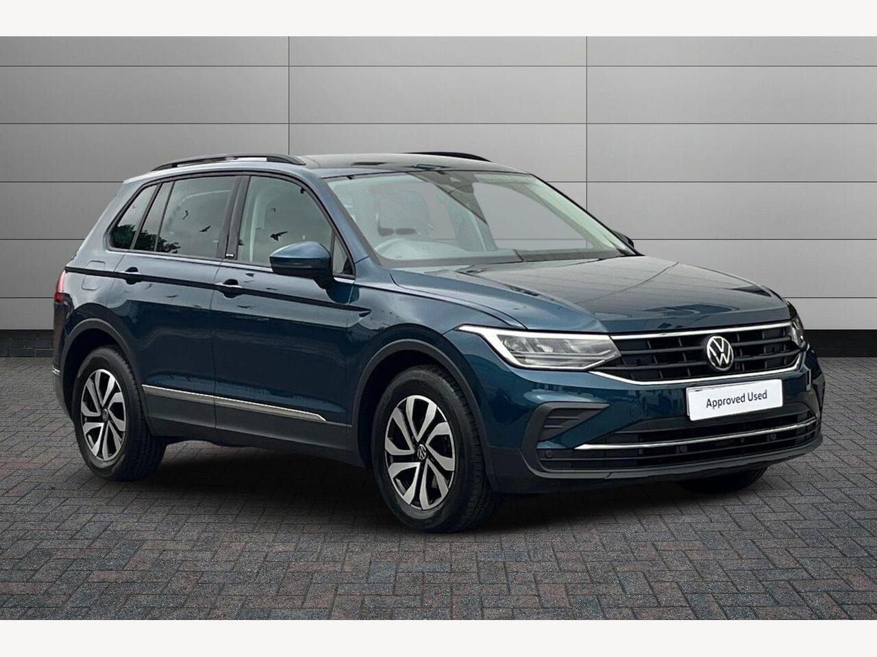 Main listing image - Volkswagen Tiguan