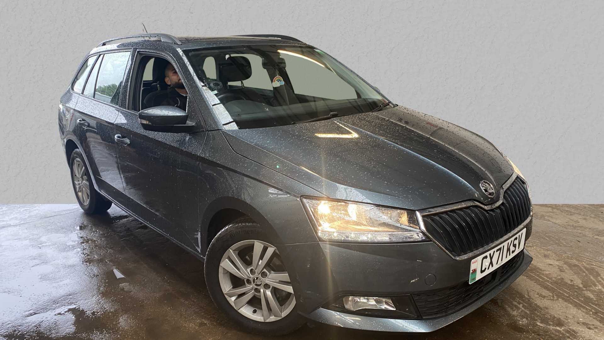 Main listing image - Skoda Fabia Estate