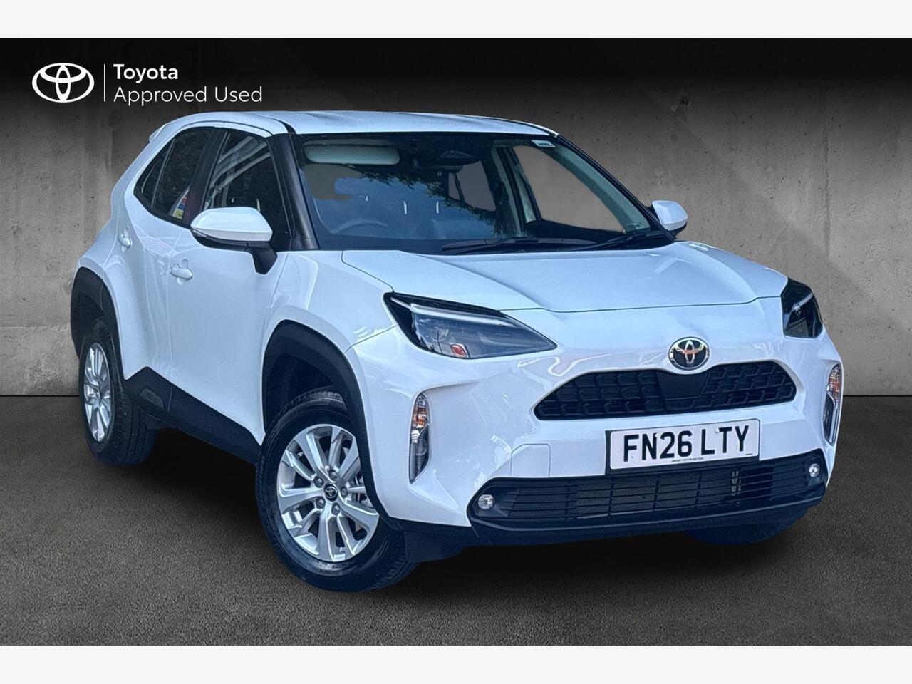 Main listing image - Toyota Yaris Cross