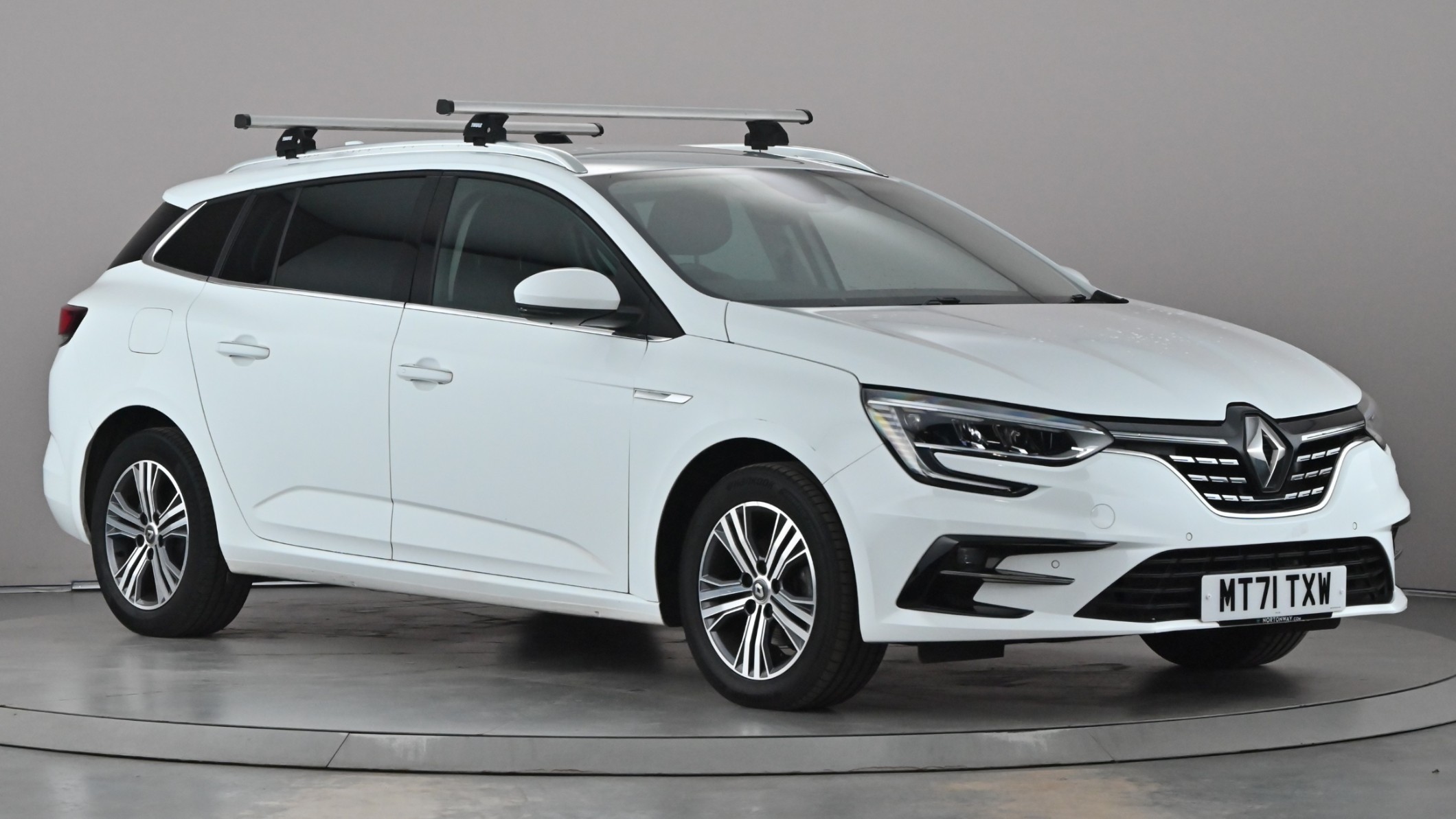 Main listing image - Renault Megane Sport Tourer